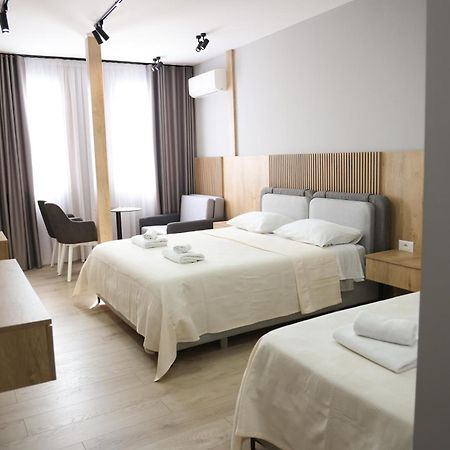 Sol Hotel Shkodër Esterno foto