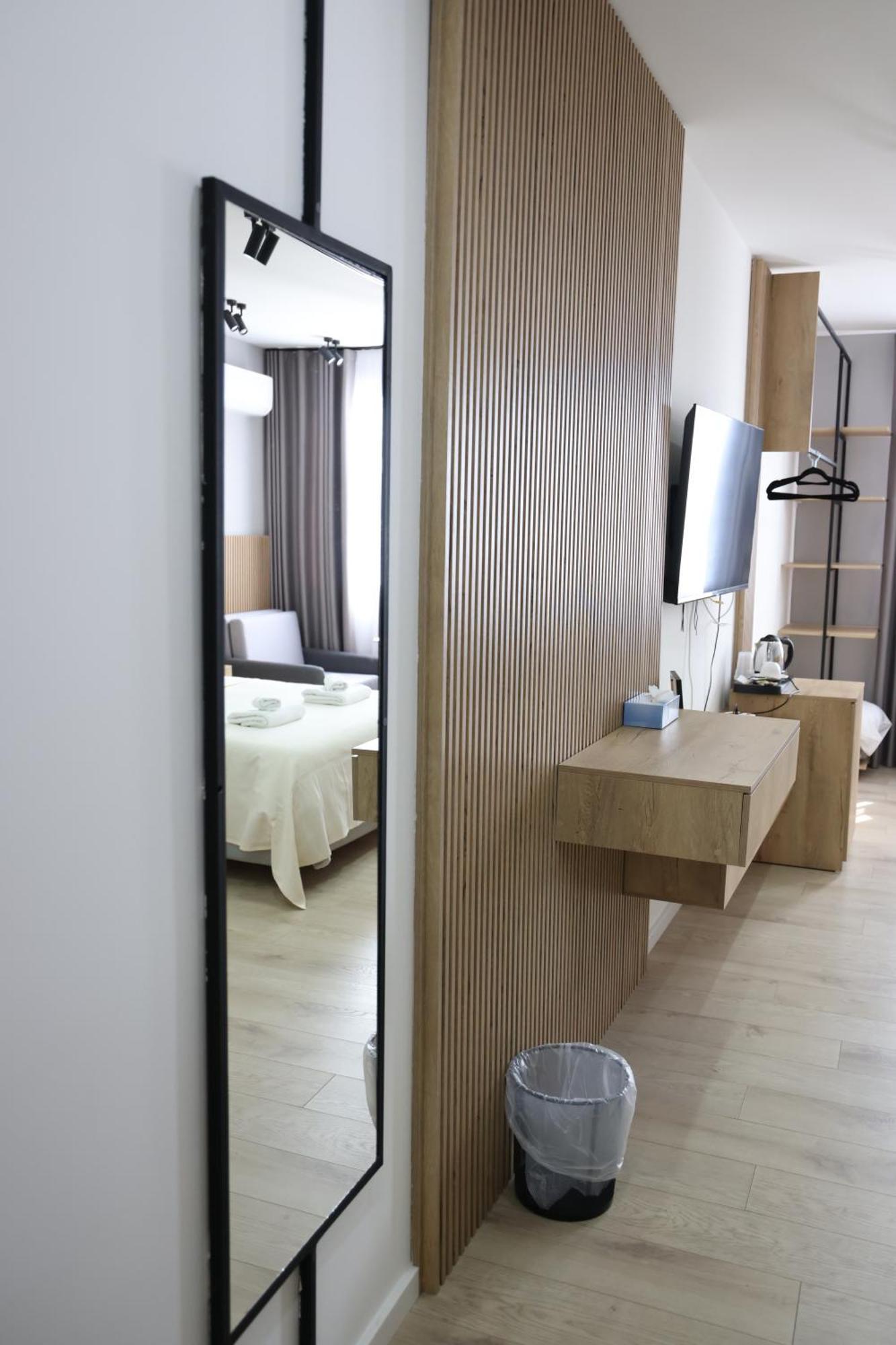 Sol Hotel Shkodër Esterno foto