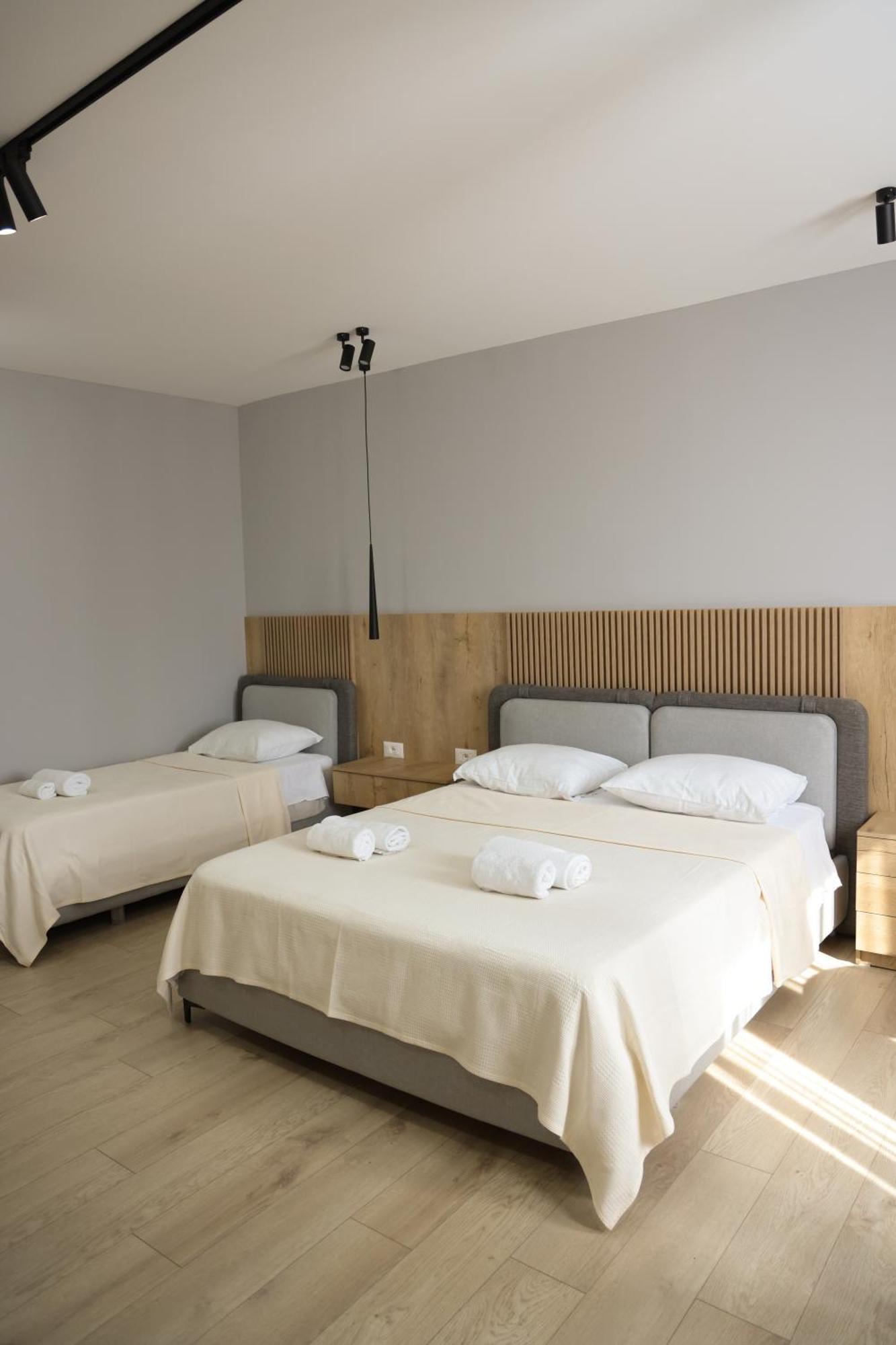 Sol Hotel Shkodër Esterno foto