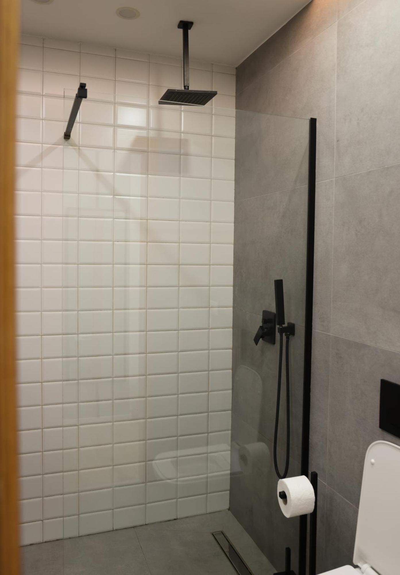 Sol Hotel Shkodër Esterno foto