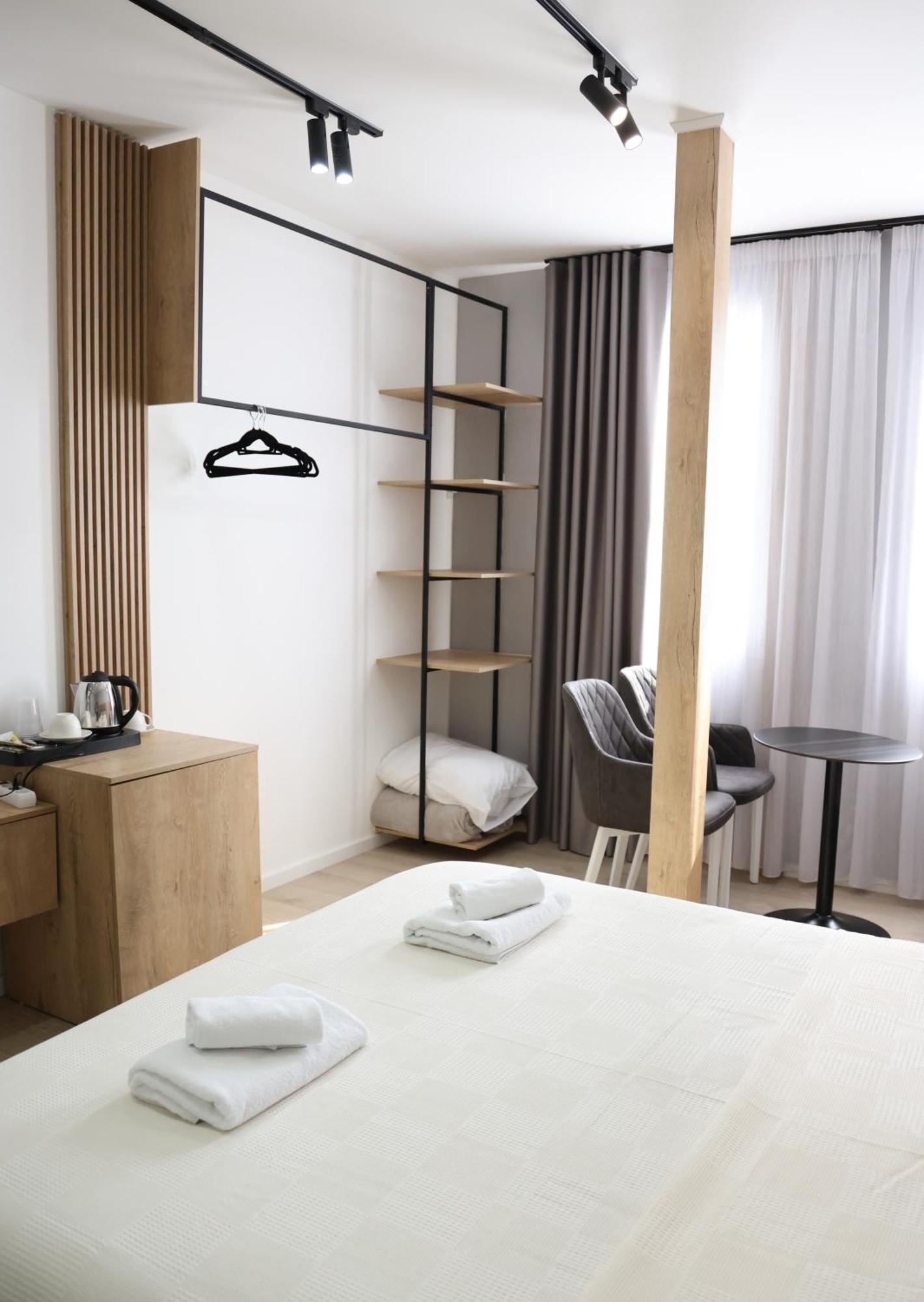Sol Hotel Shkodër Esterno foto