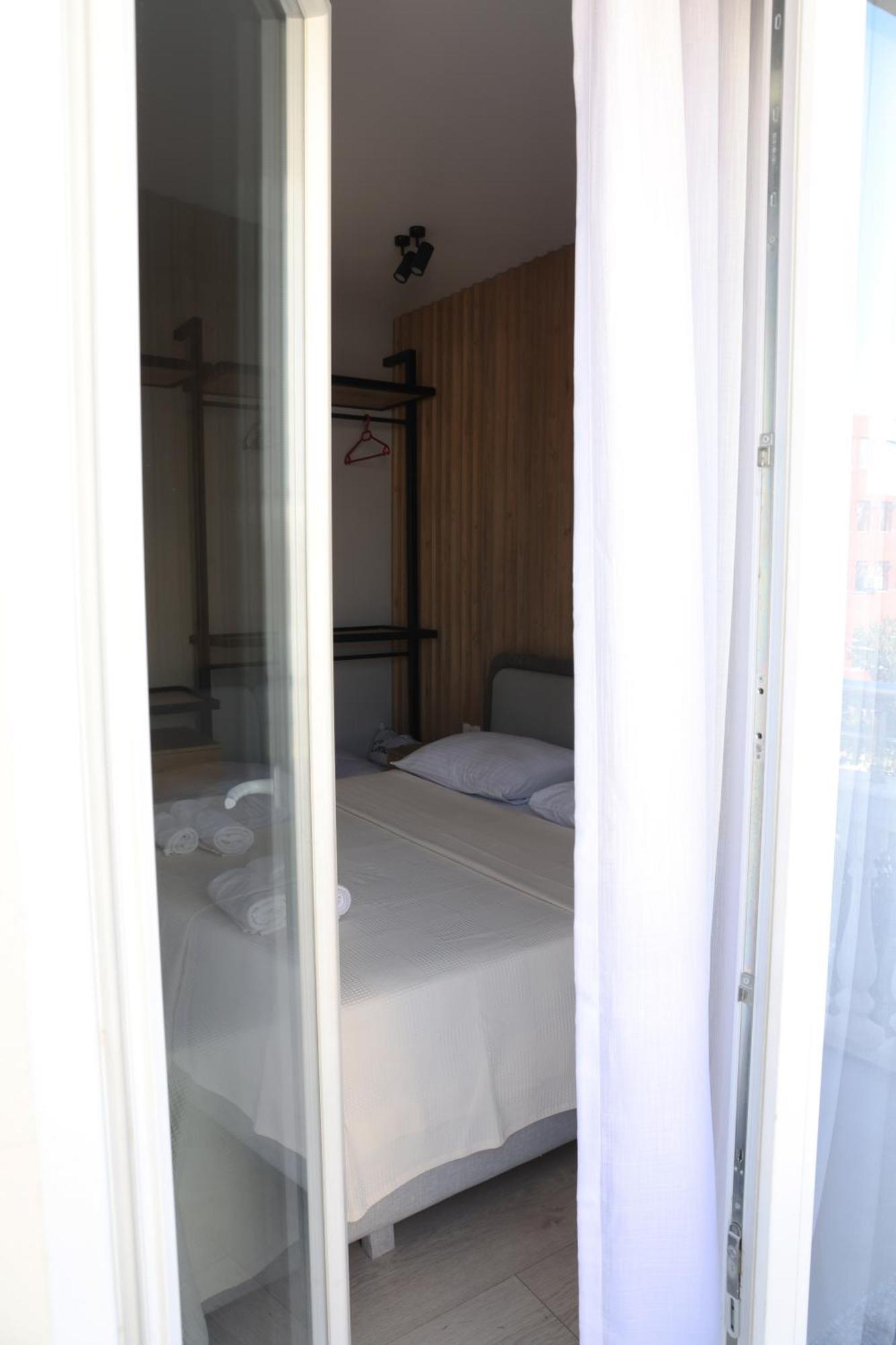 Sol Hotel Shkodër Esterno foto