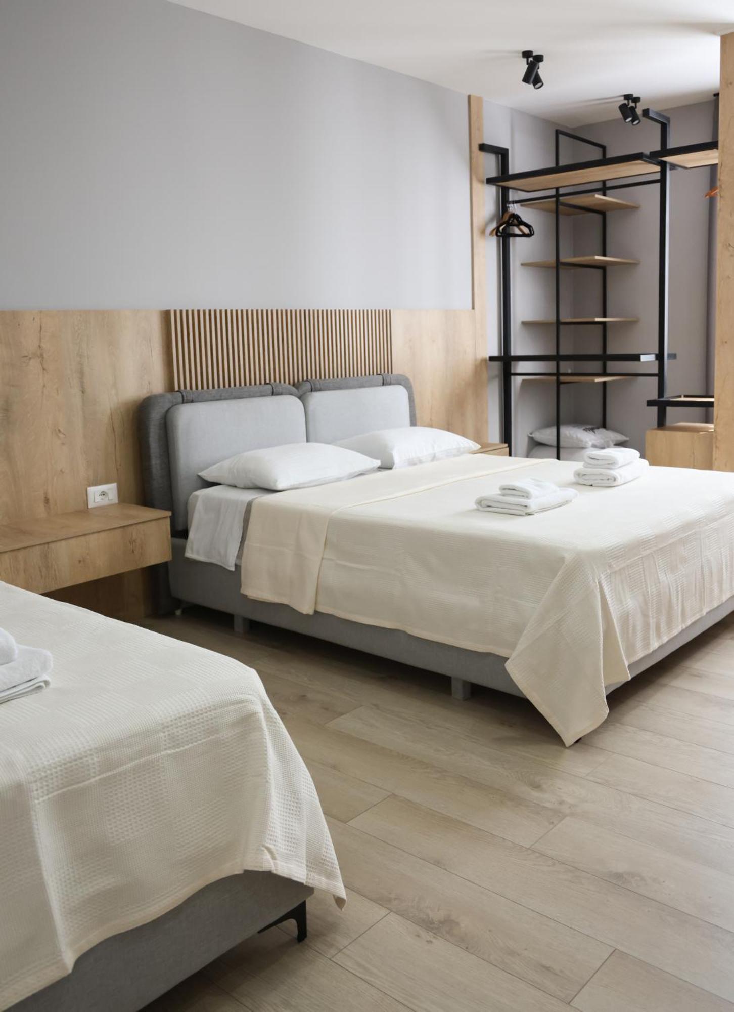 Sol Hotel Shkodër Esterno foto