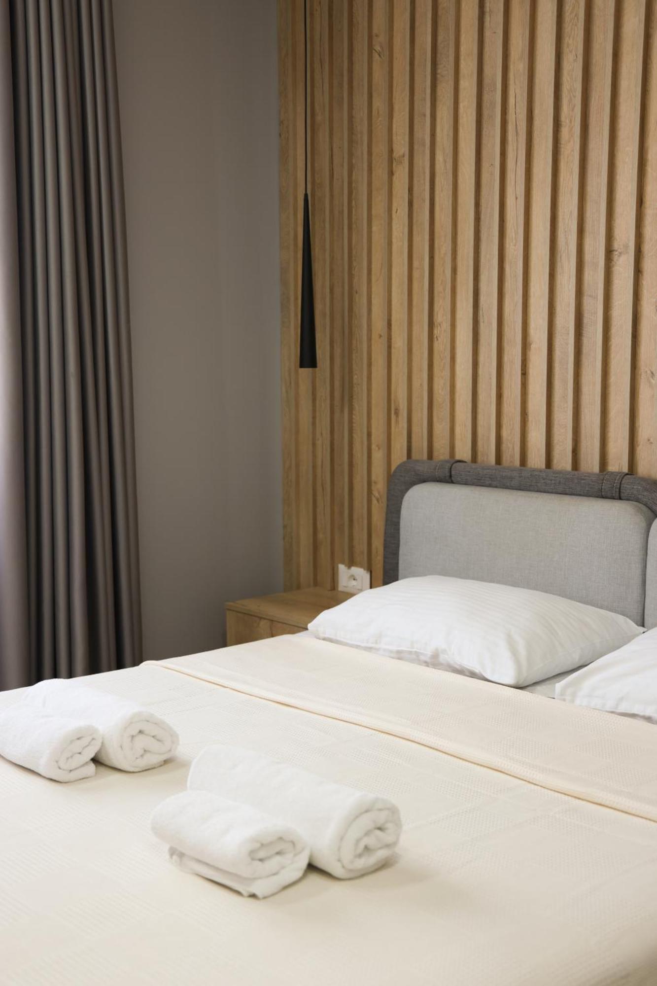 Sol Hotel Shkodër Esterno foto