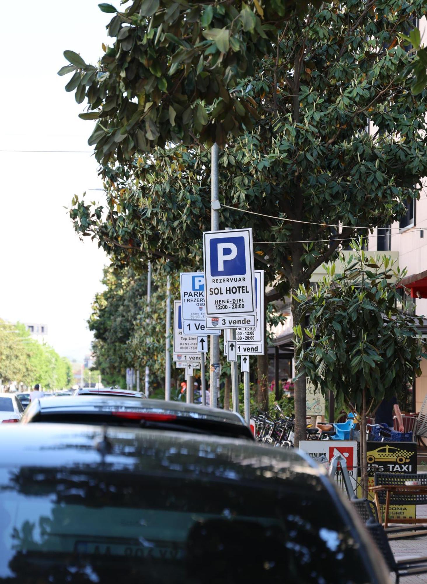 Sol Hotel Shkodër Esterno foto